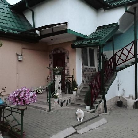 Отель Casa Vinco Vici Турда Экстерьер фото