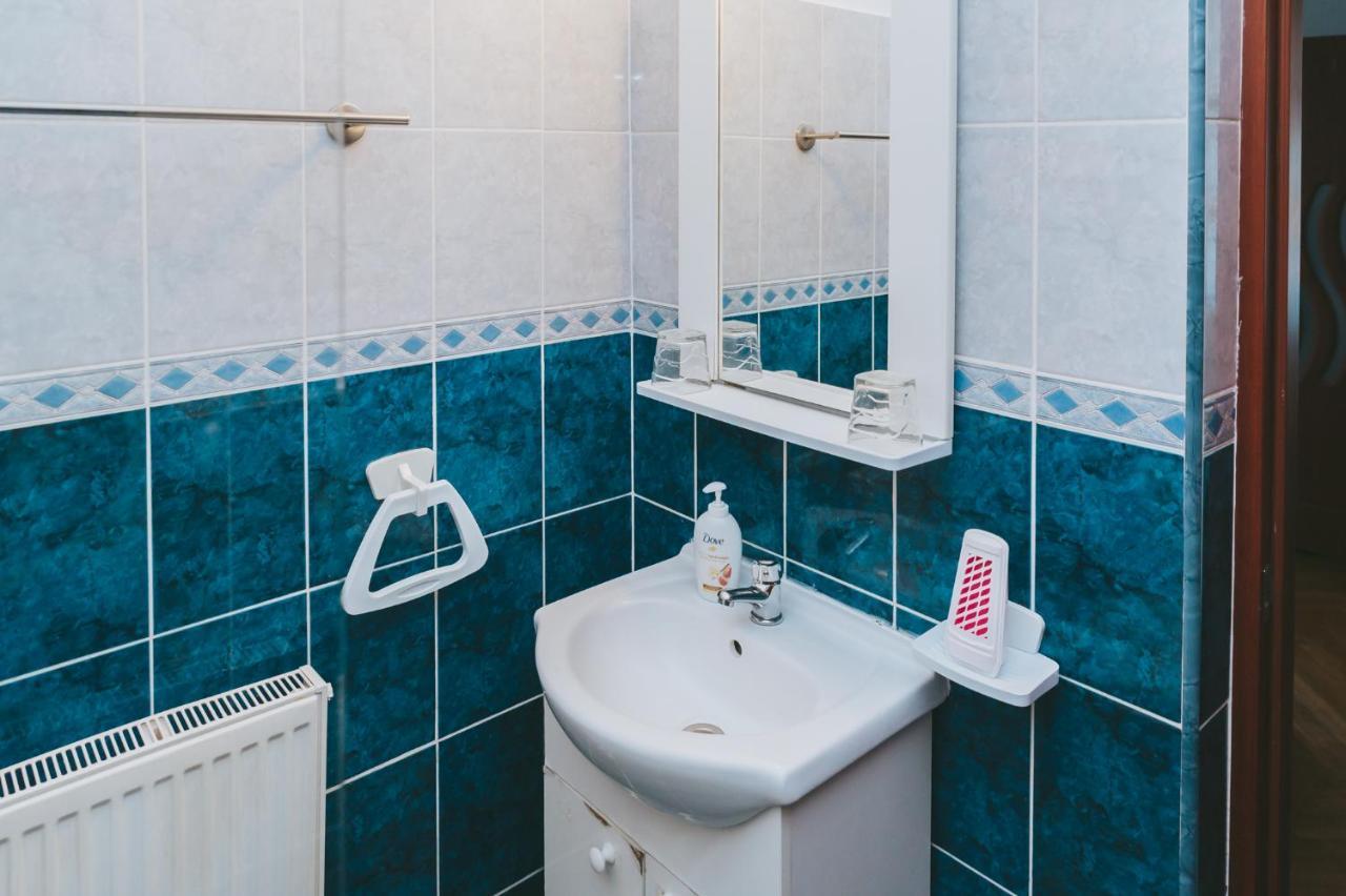 Отель Casa Vinco Vici Турда Экстерьер фото