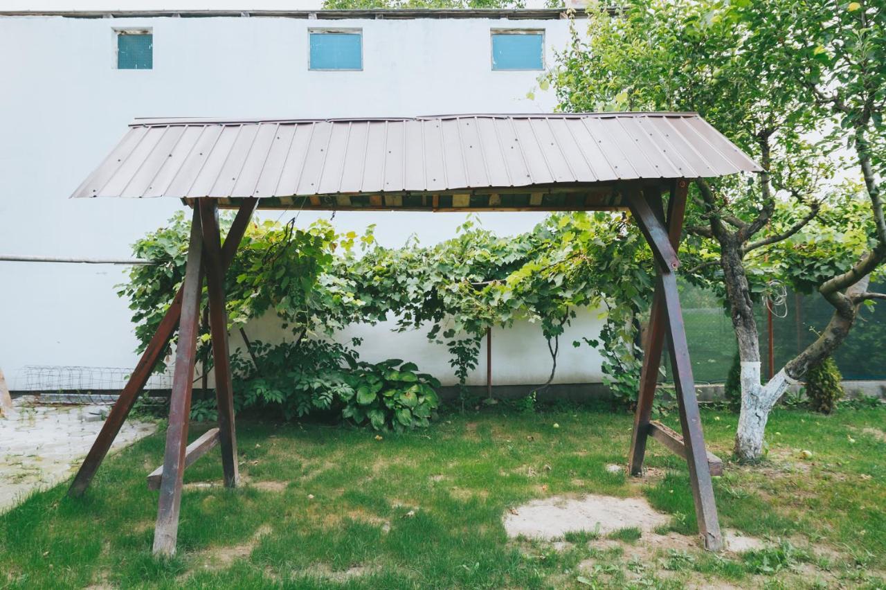 Отель Casa Vinco Vici Турда Экстерьер фото
