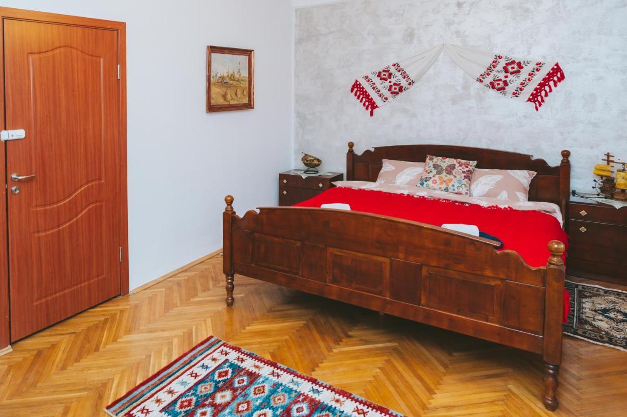 Отель Casa Vinco Vici Турда Экстерьер фото