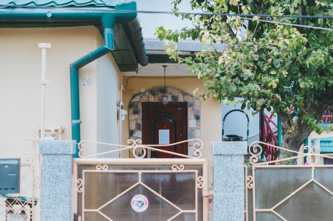 Отель Casa Vinco Vici Турда Экстерьер фото