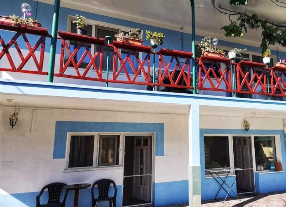 Отель Casa Vinco Vici Турда Экстерьер фото