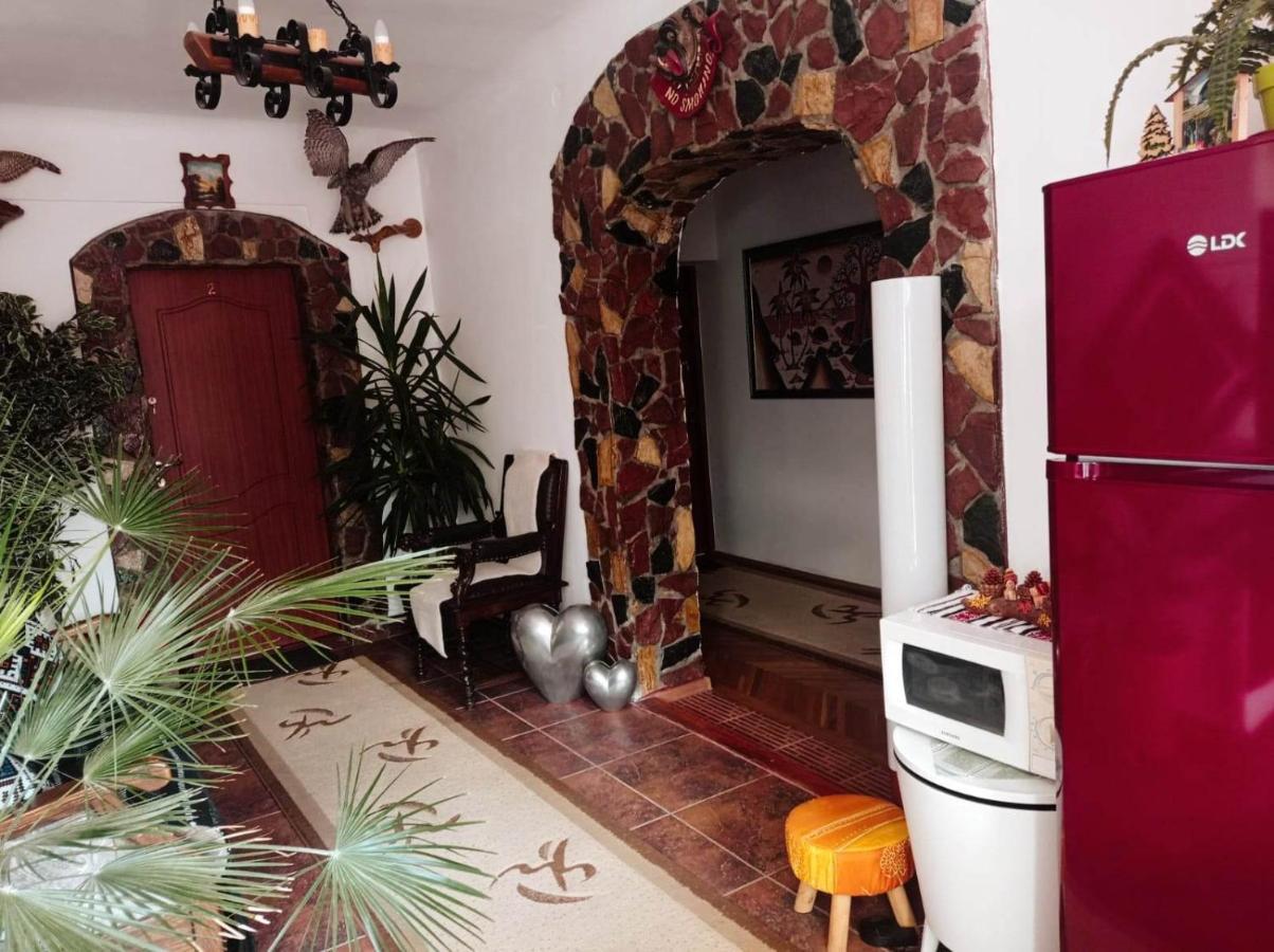 Отель Casa Vinco Vici Турда Экстерьер фото